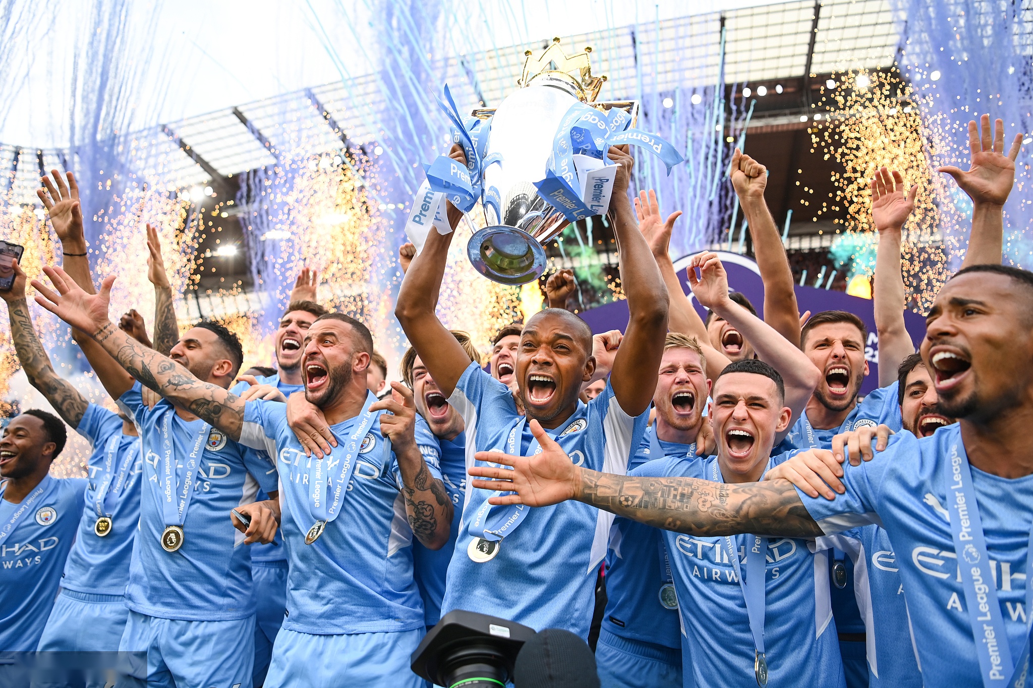 足球超级巨 足球超级巨